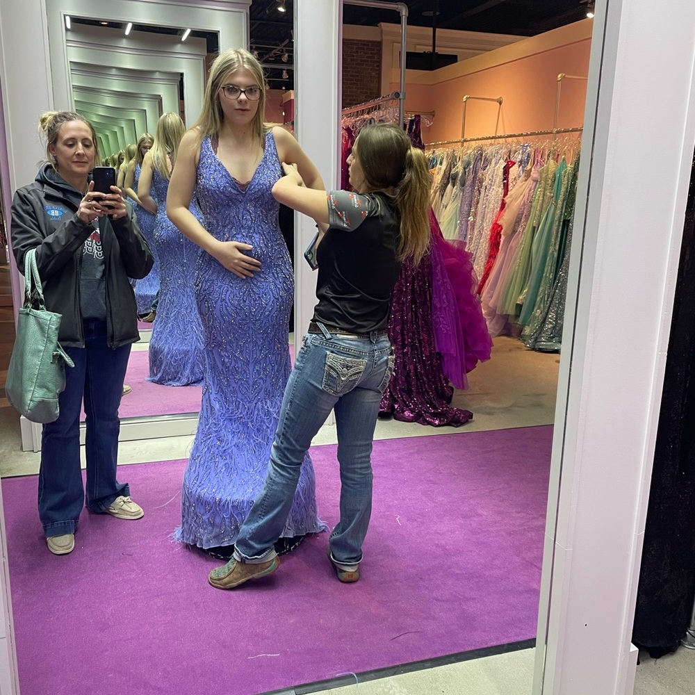 Prom Dress - Picture 4 of 6
